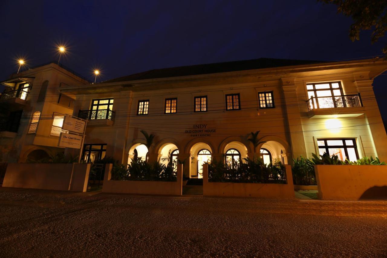 Alpha Old Court House Hotel Kochi Buitenkant foto