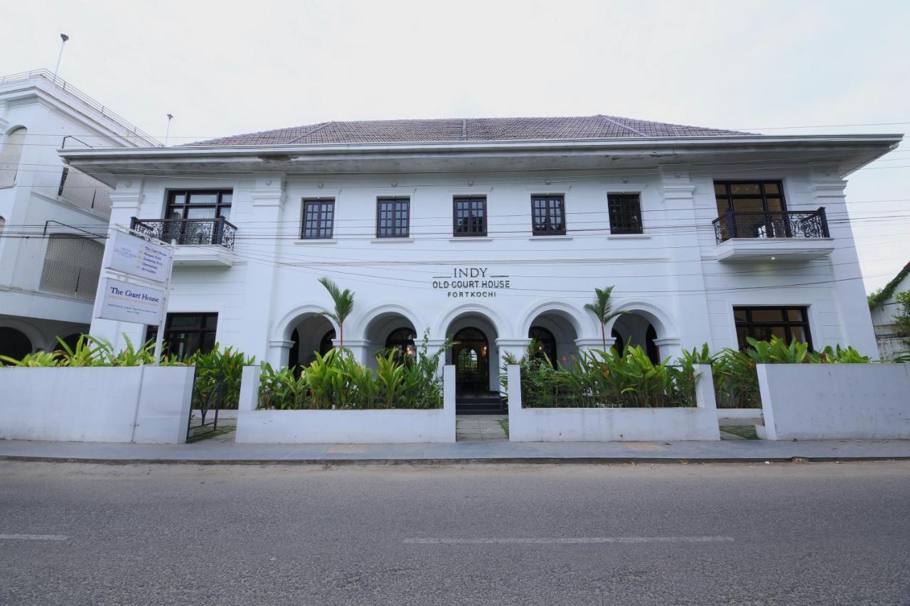 Alpha Old Court House Hotel Kochi Buitenkant foto