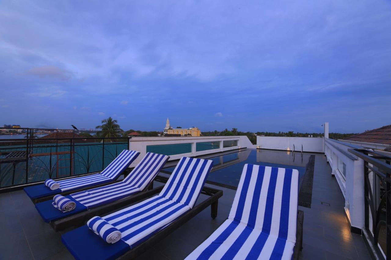 Alpha Old Court House Hotel Kochi Buitenkant foto