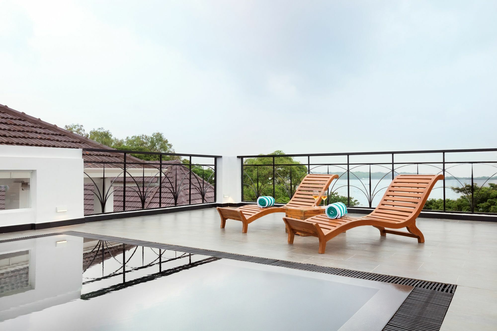 Alpha Old Court House Hotel Kochi Buitenkant foto